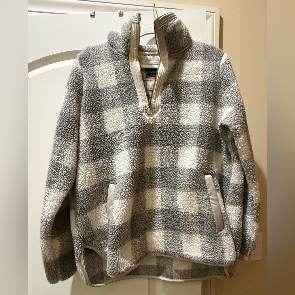 Abercrombie & Fitch Grey And White Gingham Zip Up Fleece